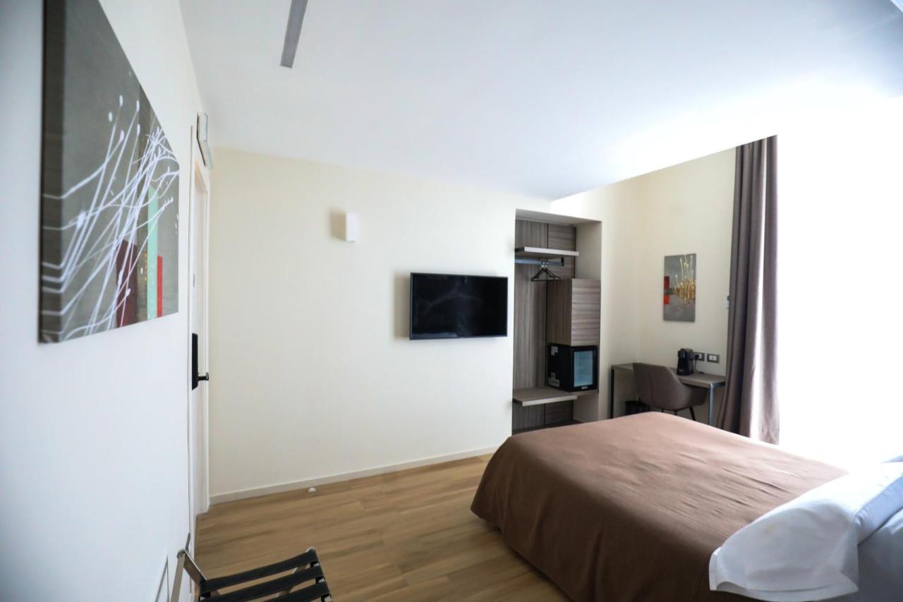 Municipio Luxury Suite Neapel Exterior foto