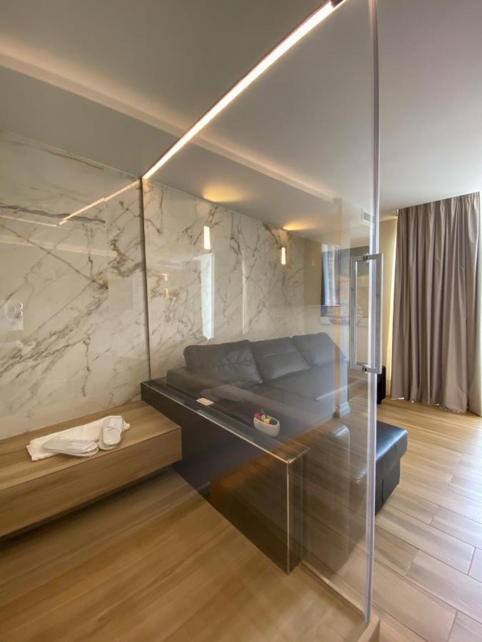Municipio Luxury Suite Neapel Exterior foto