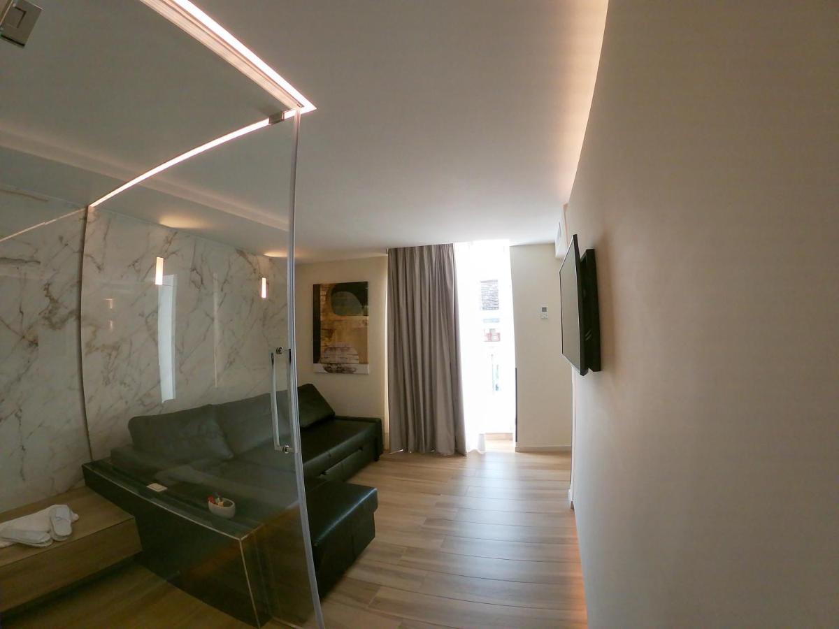 Municipio Luxury Suite Neapel Exterior foto