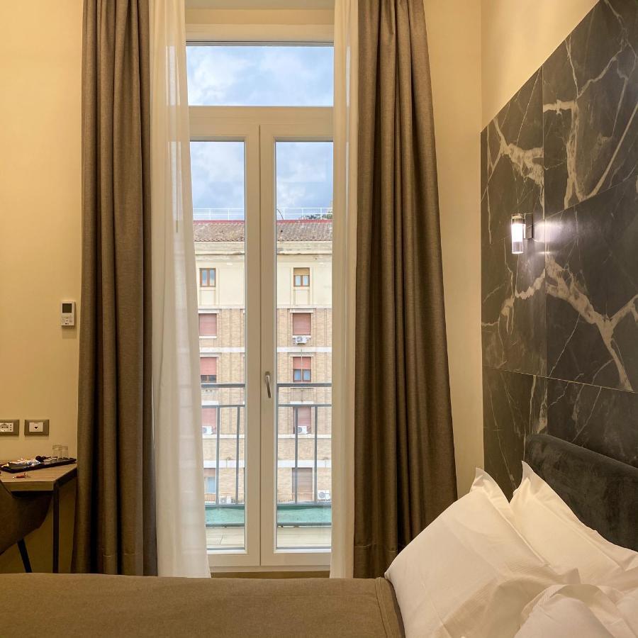 Municipio Luxury Suite Neapel Exterior foto