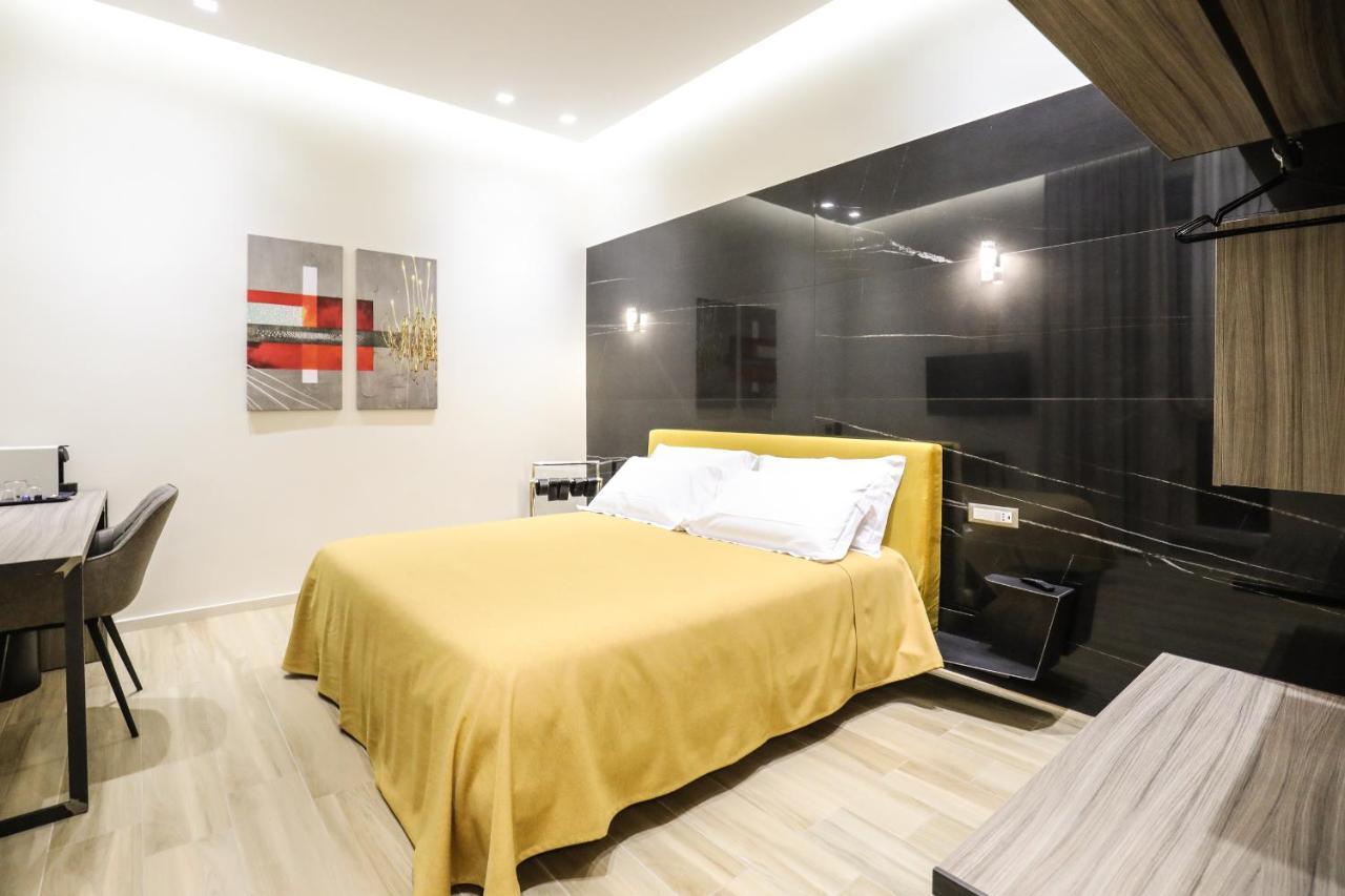 Municipio Luxury Suite Neapel Exterior foto